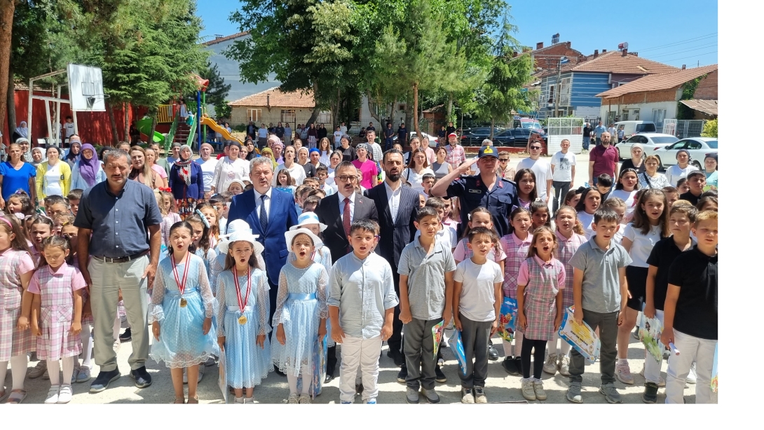 2024-2025 Eğitim Öğretim Yılı Sene Sonu Karne Töreni Kurşunlu İstiklal İlkokulu'nda Gerçekleştirildi